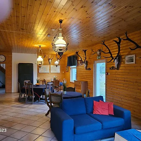 Πανσιόν Kaluri 3*